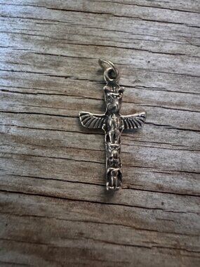 Sterling Silver Totem Pole Charm Pendant Native Northwest Style 1.25” 2.28g